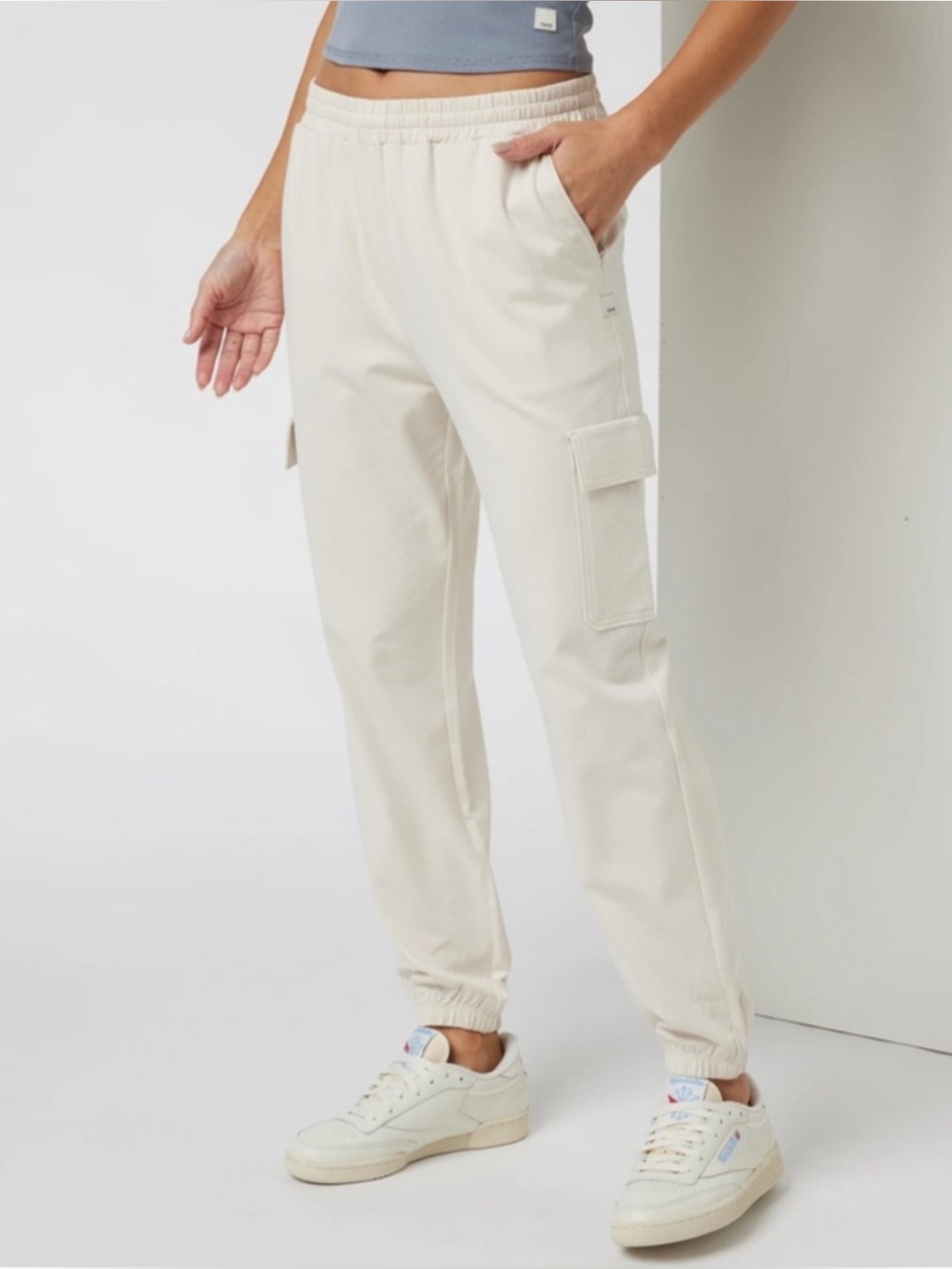 VUORI | Boyfriend Cargo Jogger Sweatpant in Marshmallow Heather, Size XS